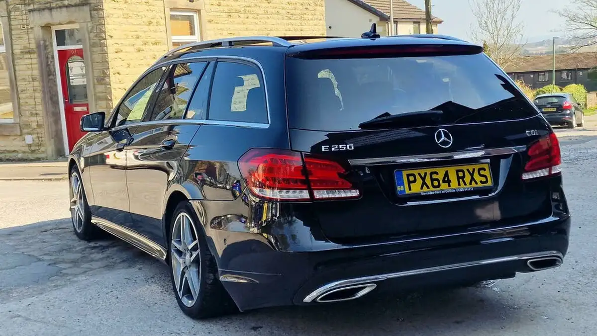 2014-mercedes-benz-e-class-21td-e250-cdi-amg-sport-cdi-estate-5d-big-3