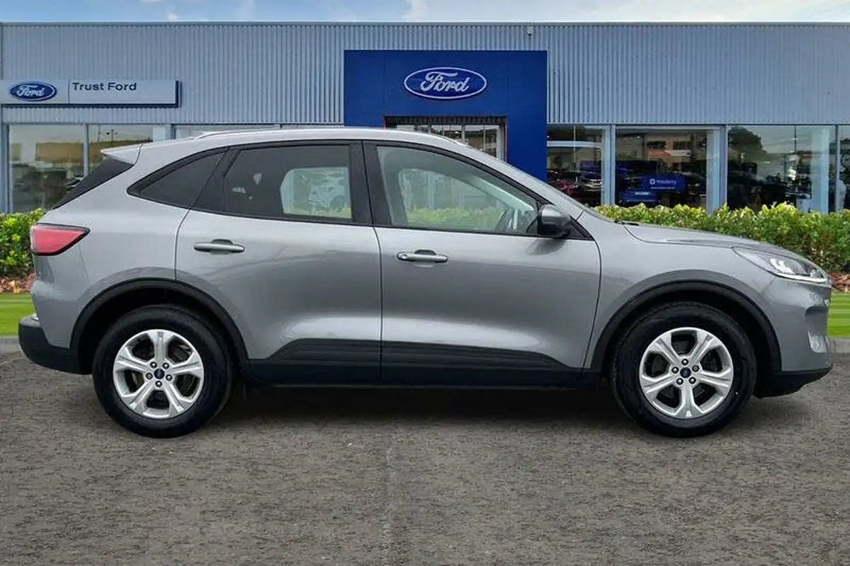 2022-ford-kuga-15-zetec-auto-big-2