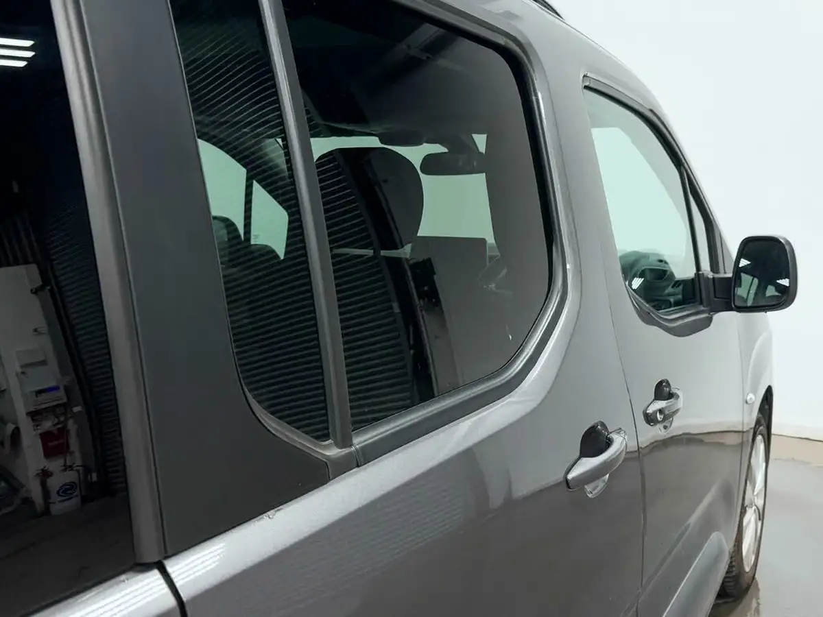 2020-vauxhall-combo-life-12i-elite-big-12