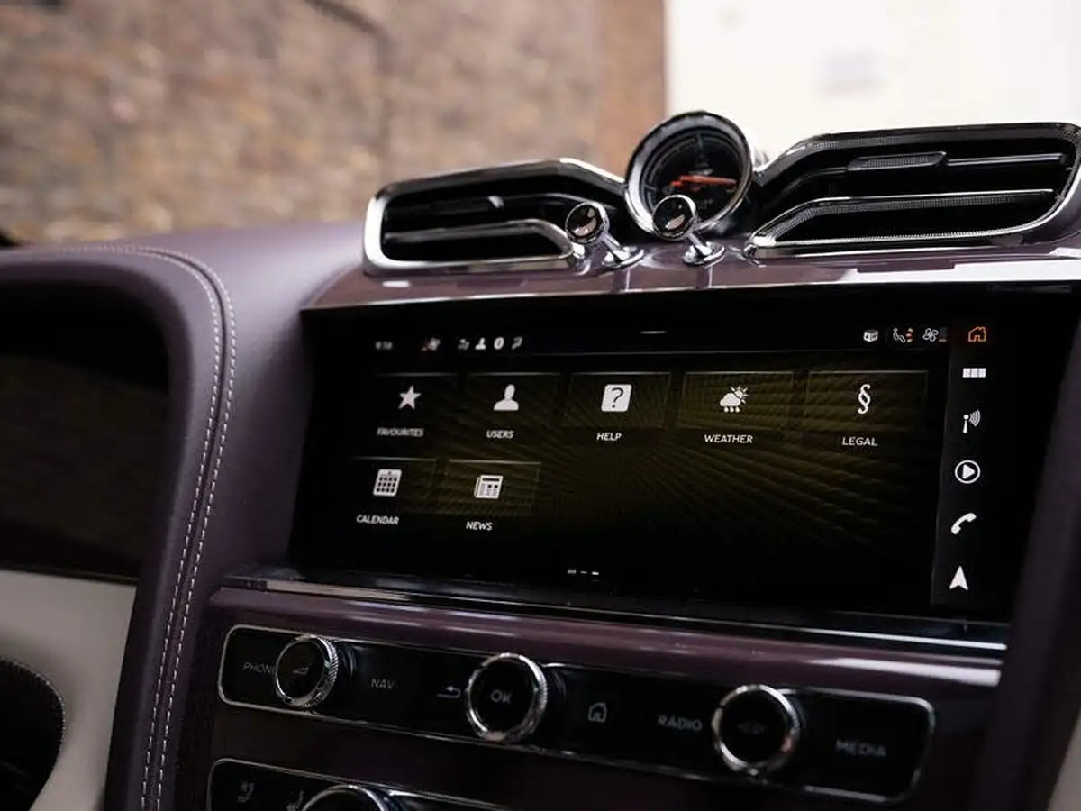 2023-bentley-bentayga-40-v8-extended-wheelbase-azure-big-41