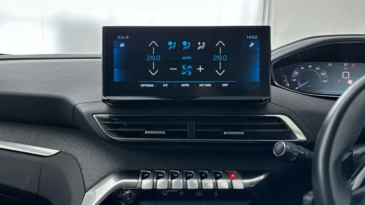 2021-peugeot-5008-suv-12-puretech-allure-premium-eat8-big-24
