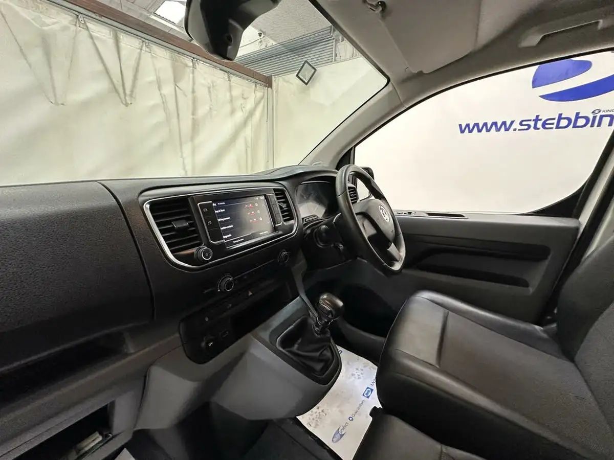 2021-vauxhall-vivaro-15td-2700-l1h1-sportive-120pseu6d-big-23