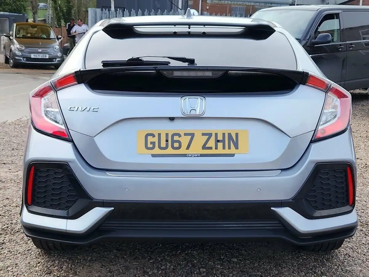 2017-honda-civic-10-vtec-turbo-sr-cvt-big-6