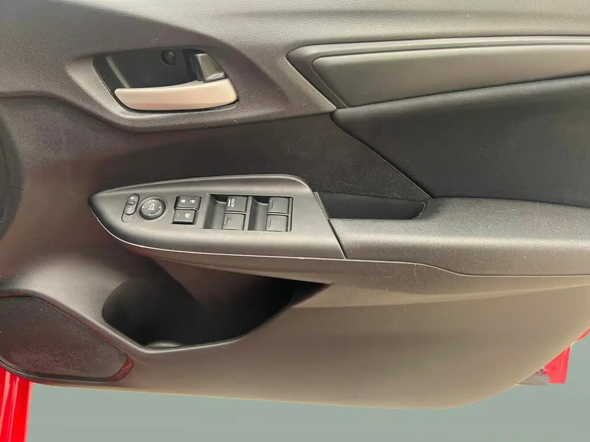 2018-honda-jazz-13-i-vtec-s-big-15
