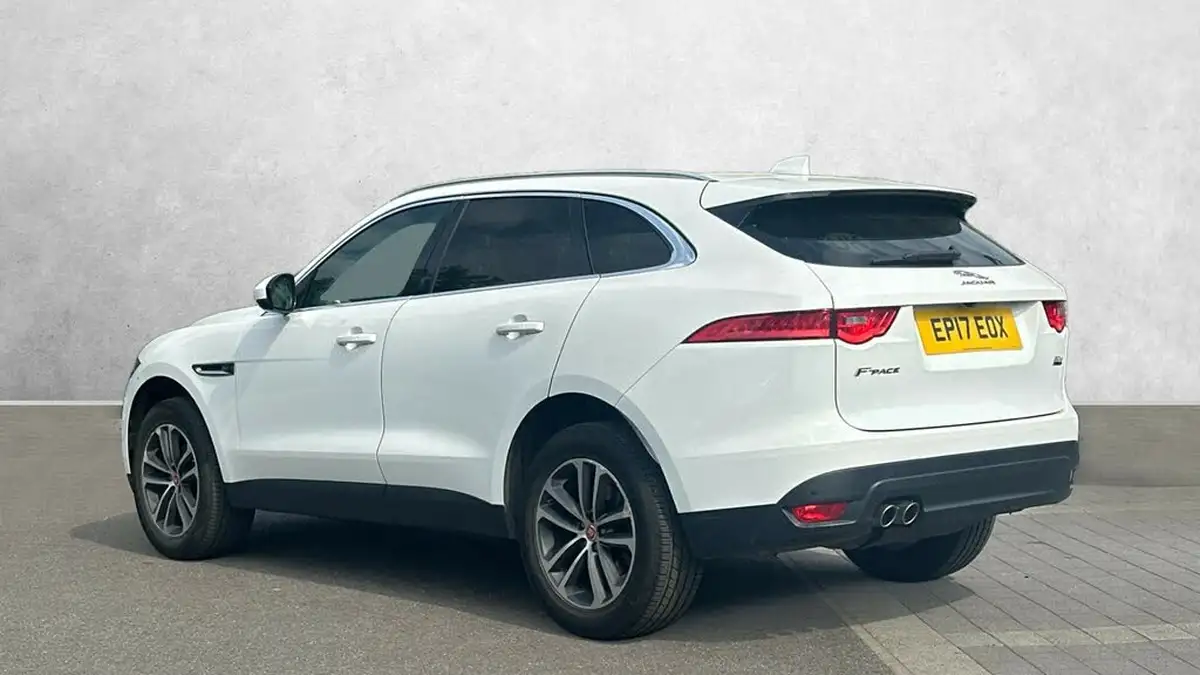 2017-jaguar-f-pace-20-i4d-portfolio-180ps-awd-ss-auto-big-1