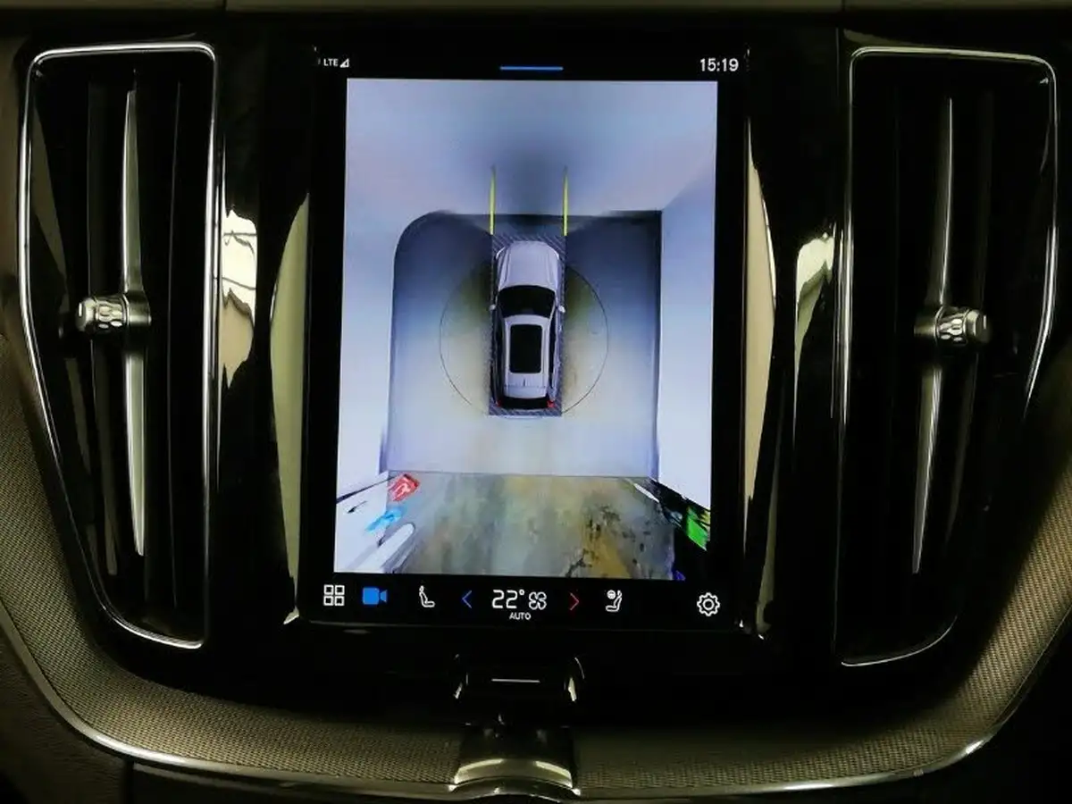 2023-volvo-xc60-20-b5-plus-big-11
