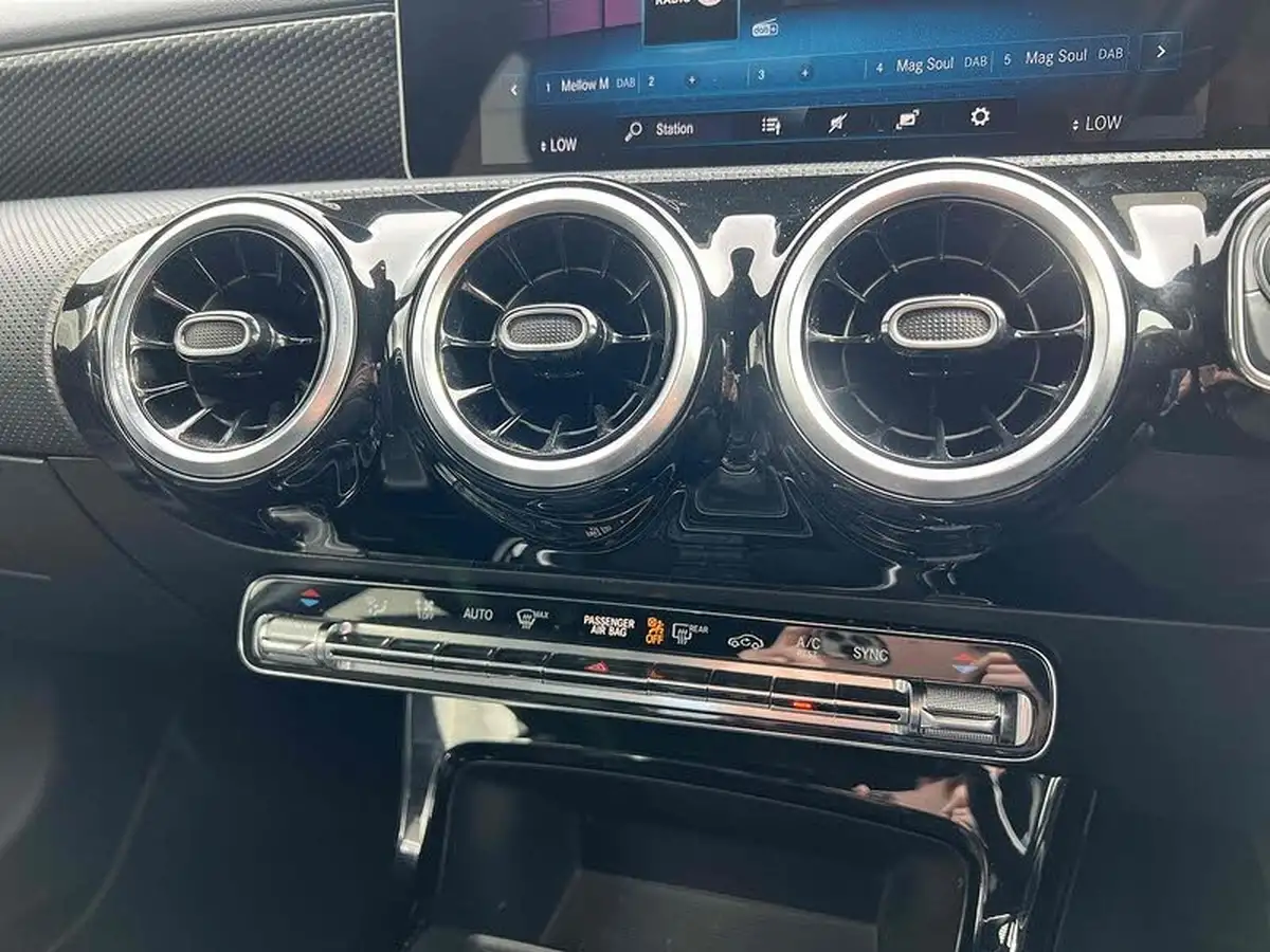 2019-mercedes-benz-a-class-13-a180-sport-executive-hatchback-5d-1332cc-big-39