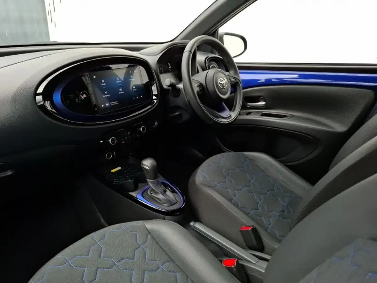 2022-toyota-aygo-x-10-vvt-i-exclusive-cvt-big-4