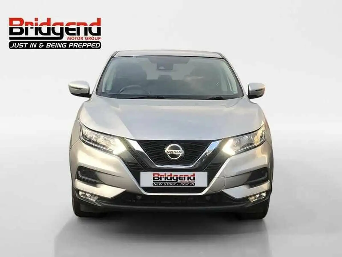 2019-nissan-qashqai-15dci-acenta-premium-heat-pack-big-1