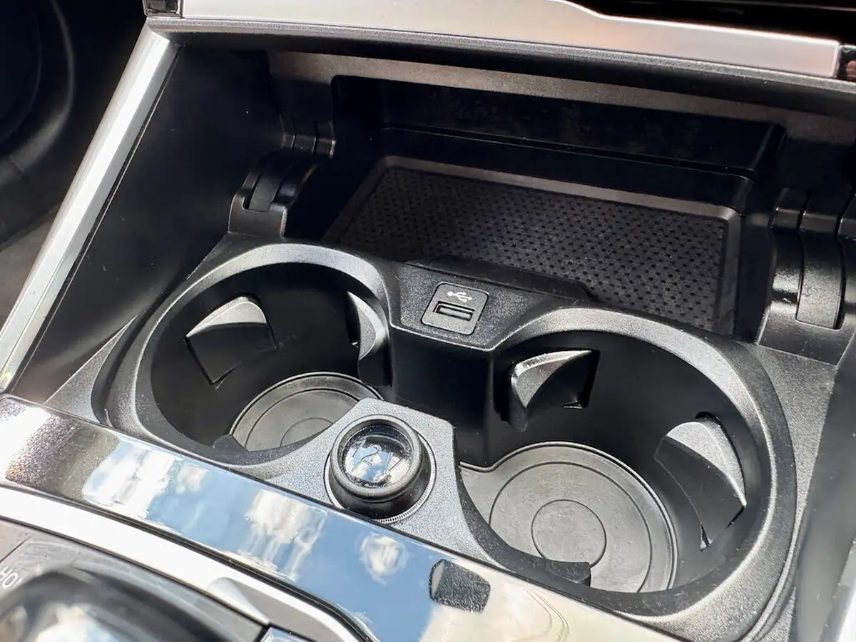 2021-bmw-3-series-20td-320d-sport-touring-5d-big-33