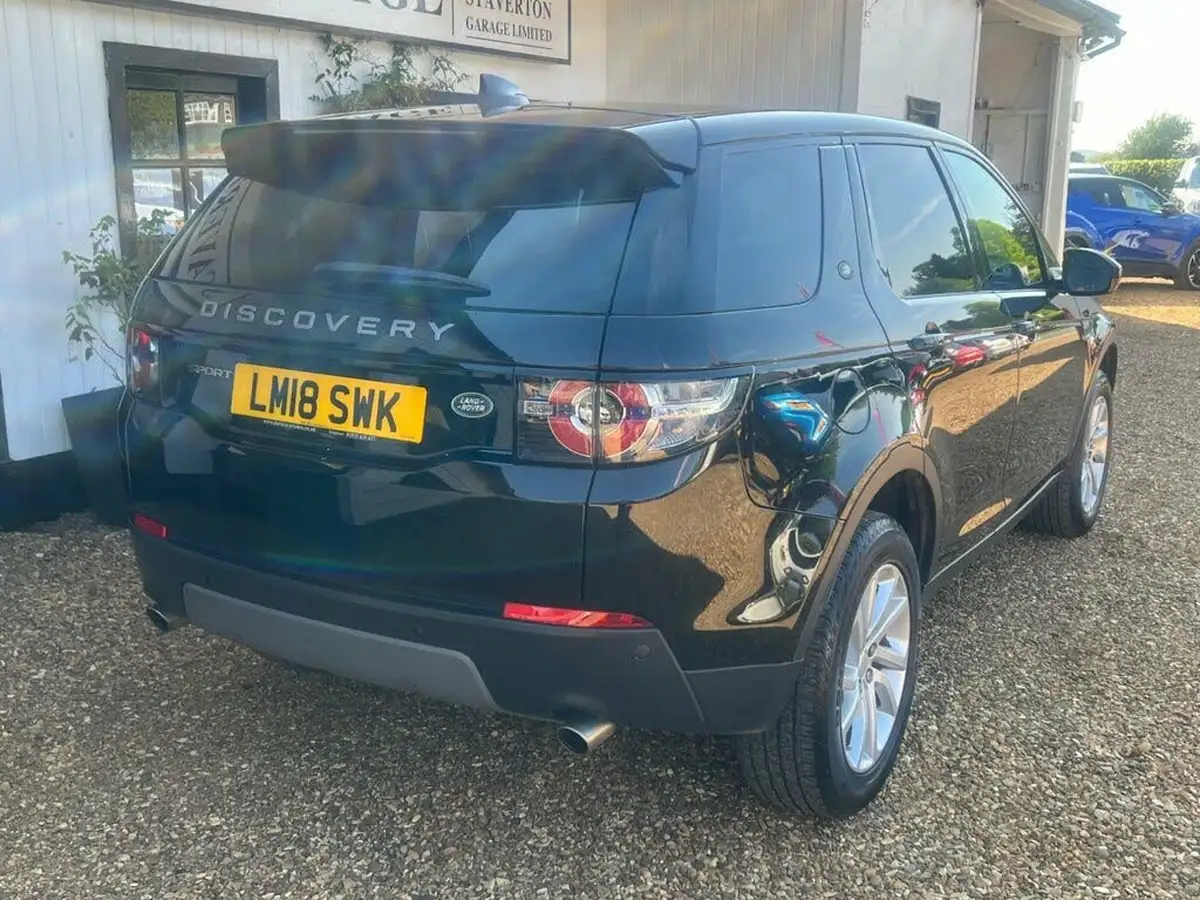 2018-land-rover-discovery-sport-20td4-se-tech-182ps-auto-big-13
