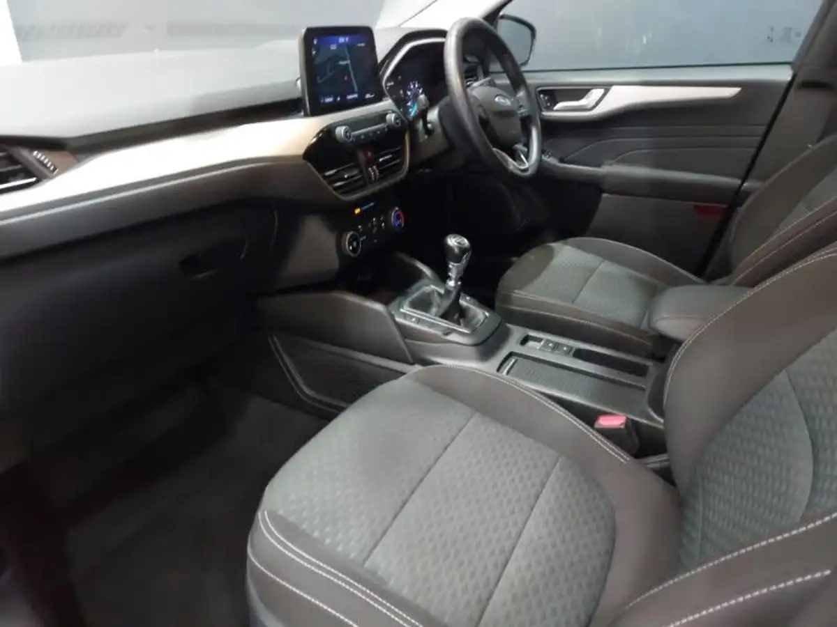 2022-ford-kuga-15t-zetec-big-4