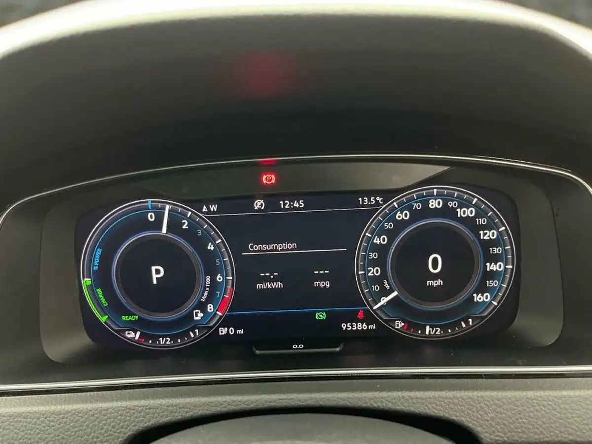 2020-volkswagen-golf-14-tsi-gte-advance-big-9