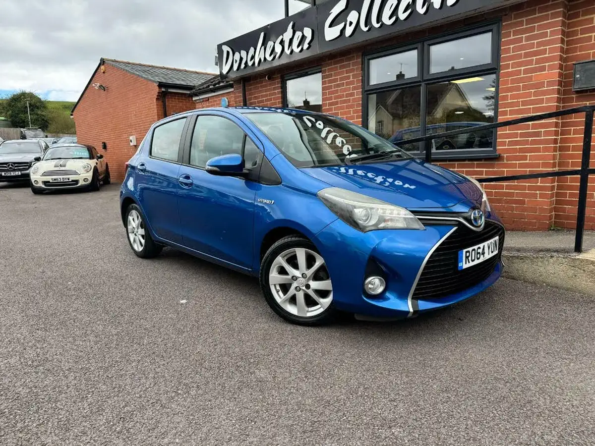 2015-toyota-yaris-15-vvt-i-excel-hybrid-15in-big-23
