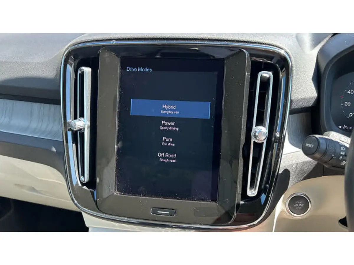 2022-volvo-xc40-15-t5-inscription-pro-big-34