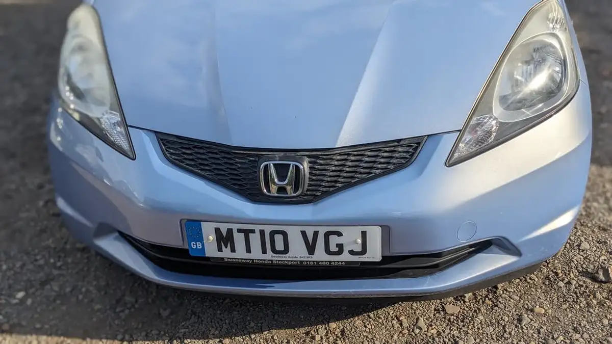 2010-honda-jazz-12-s-big-34