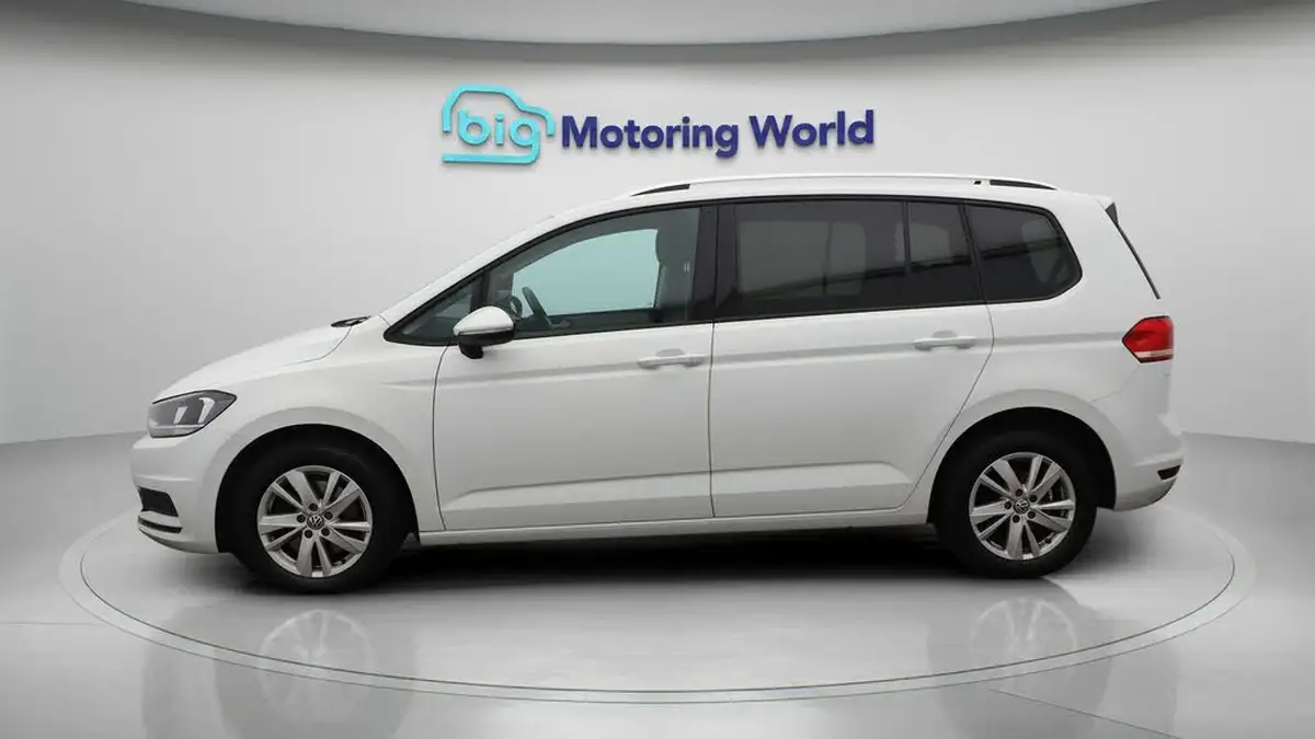 2020-volkswagen-touran-20tdi-se-family-115ps-dsg-big-4