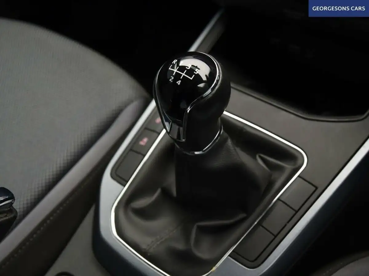 2019-seat-arona-10-tsi-se-technology-95ps-ss-big-25