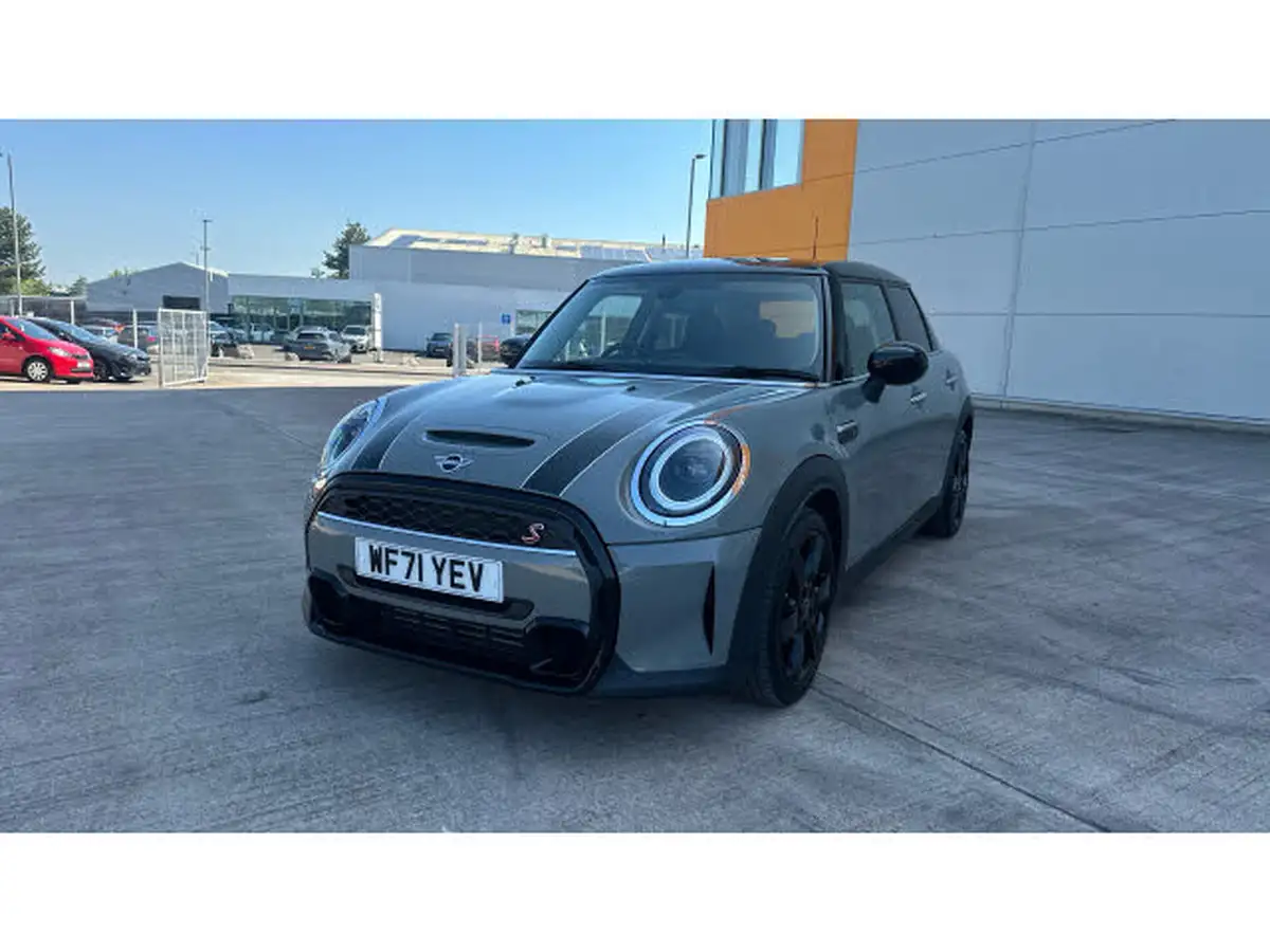 2021-mini-cooper-20-cooper-s-classic-hatchback-5d-big-24