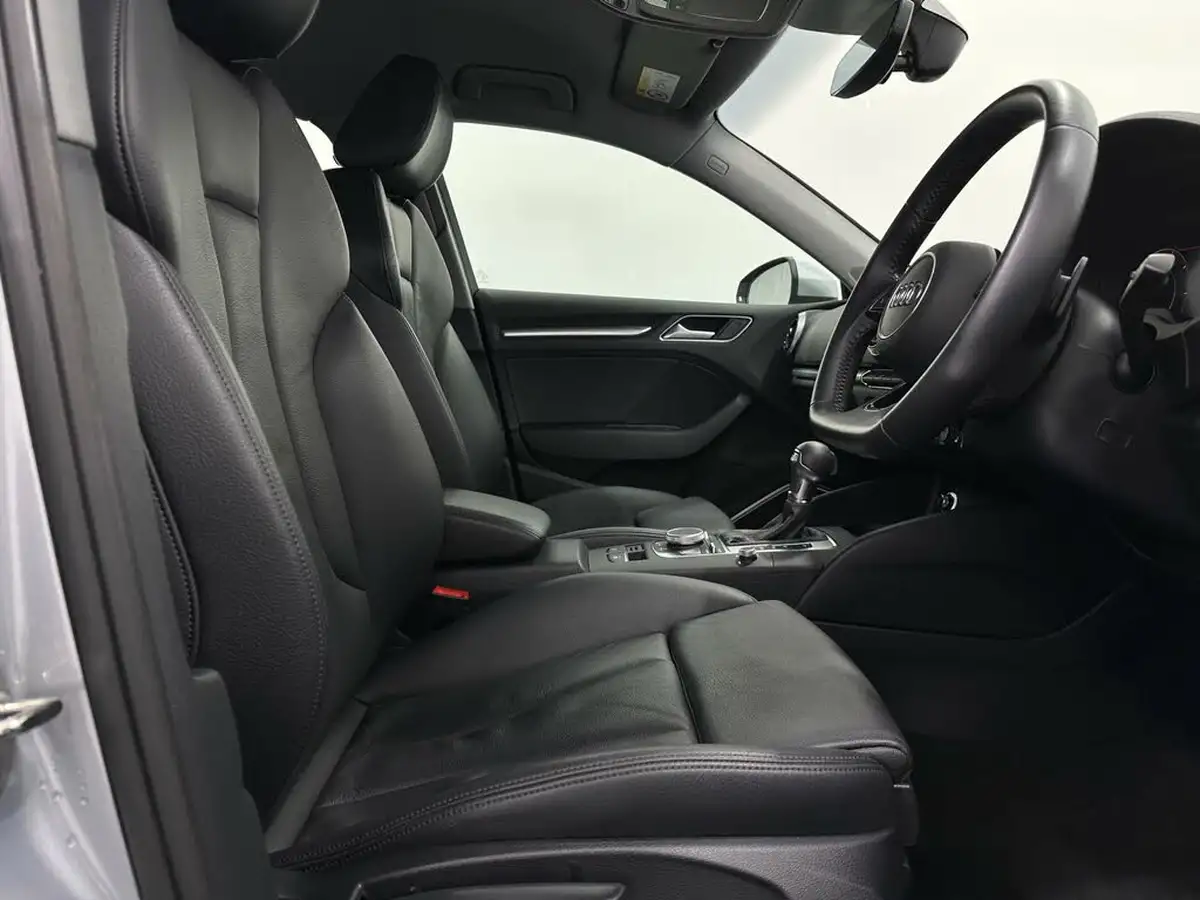 2020-audi-a3-14-40-e-tron-big-29