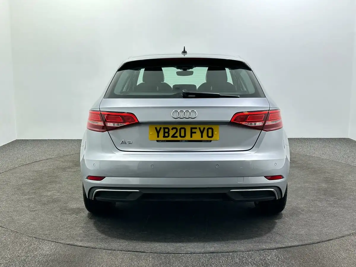 2020-audi-a3-14-40-e-tron-big-5