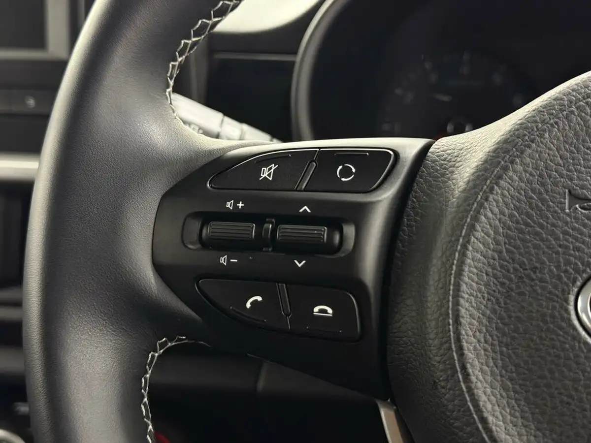 2019-kia-picanto-10-2-big-12