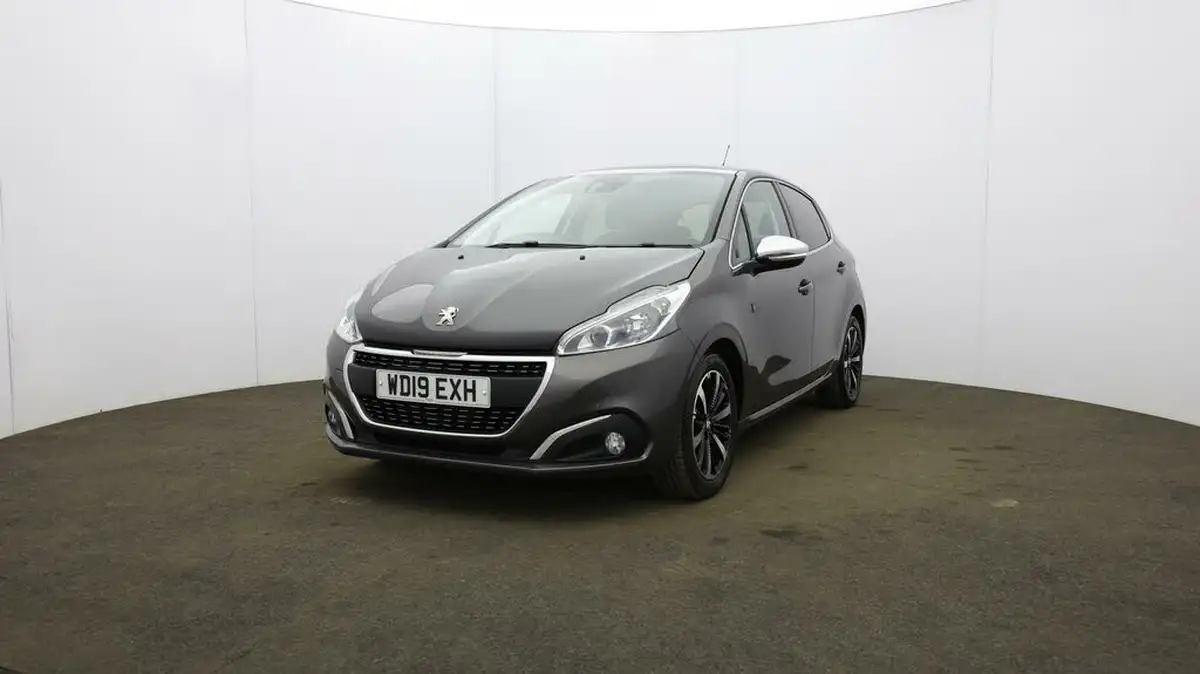 2019-peugeot-208-12-puretech-tech-edition-82bhp-big-30