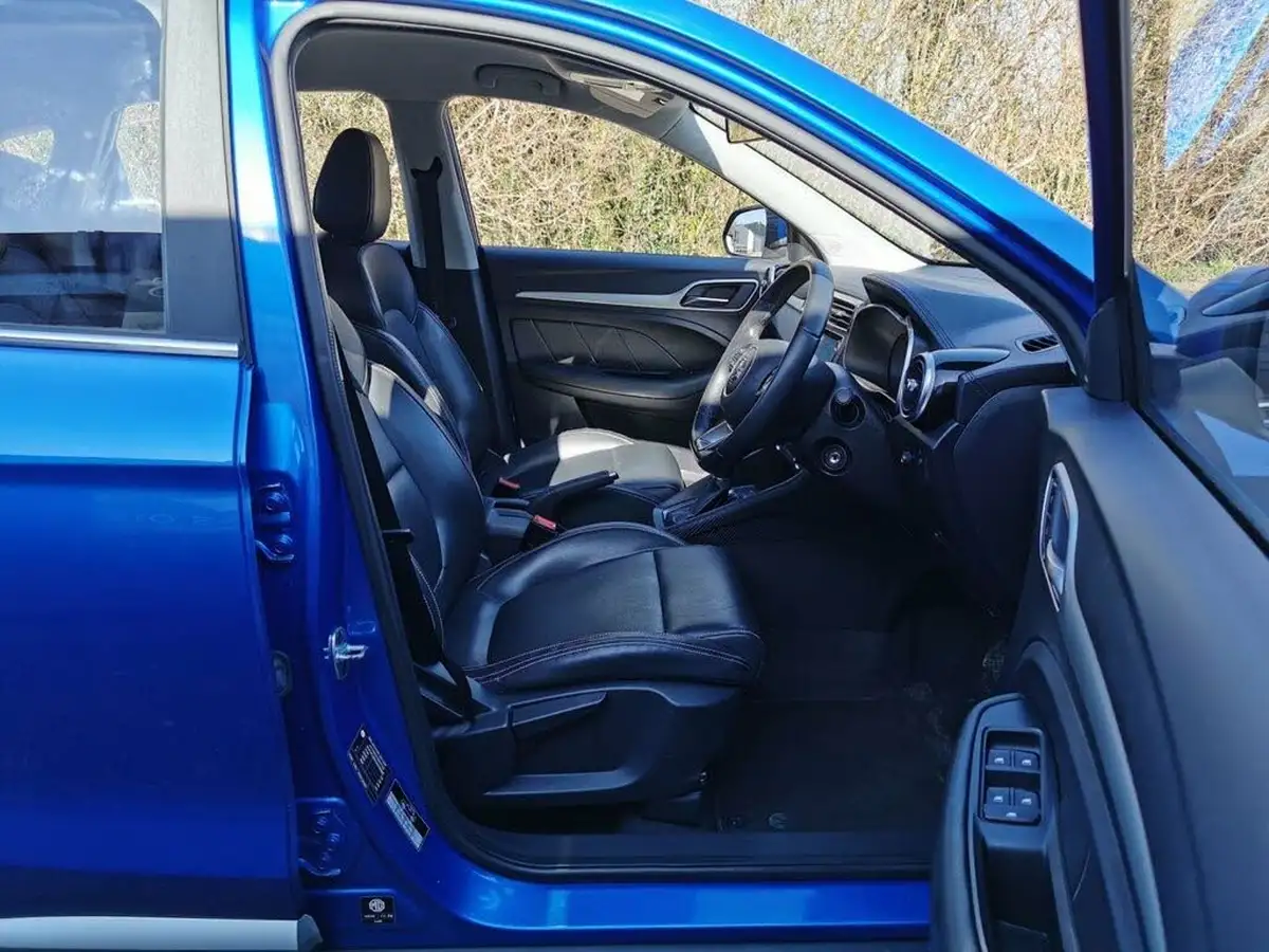 2017-mg-zs-suv-10t-gdi-exclusive-big-10