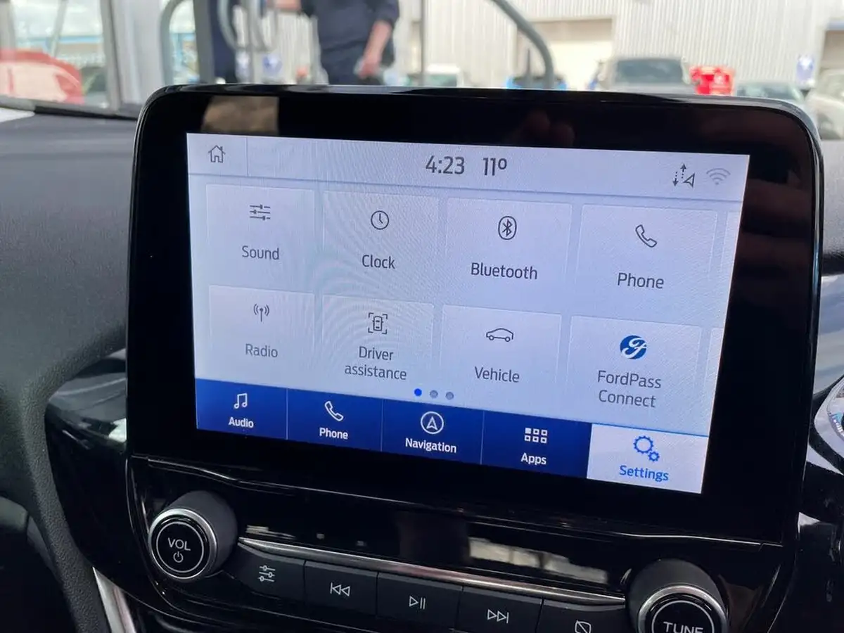 2022-ford-fiesta-10t-titanium-125ps-hybrid-mhev-big-18