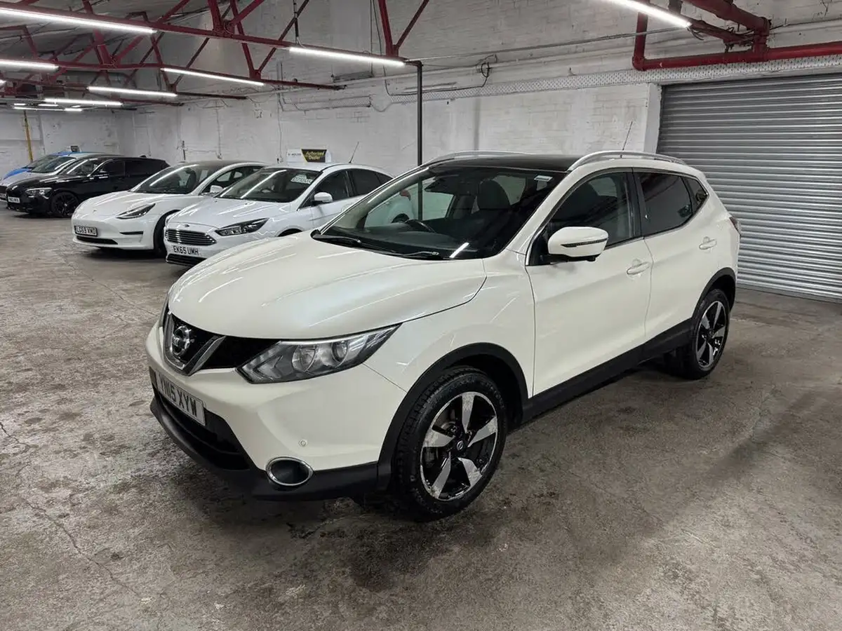 2015-nissan-qashqai-15dci-n-tec-big-52