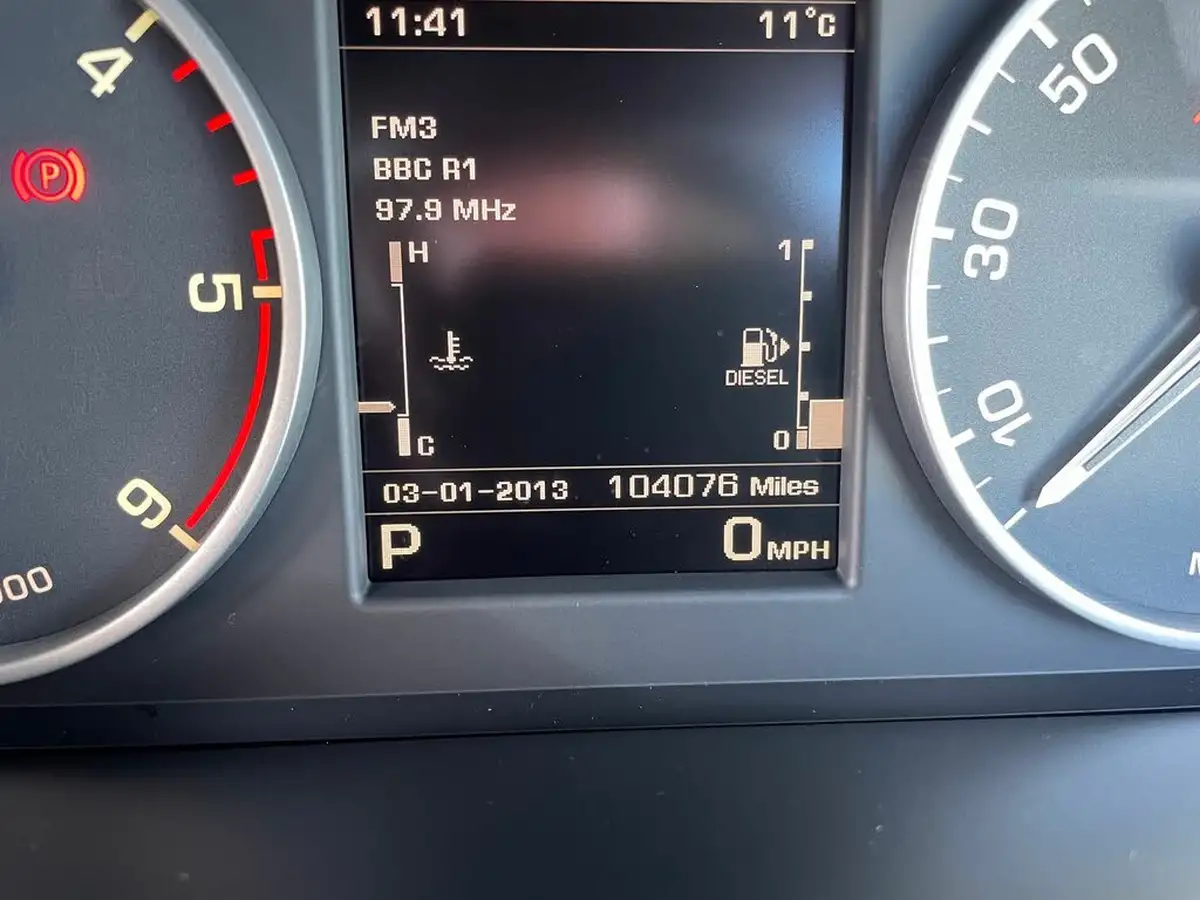2016-land-rover-discovery-4-30-sd-v6-graphite-big-22