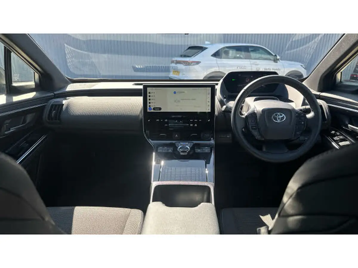 2024-toyota-bz4x-e-motion-201bhp-11kw-obc-big-4