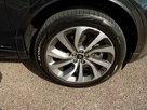 2021-land-rover-discovery-sport-15-p300e-r-dynamic-hse-small-12