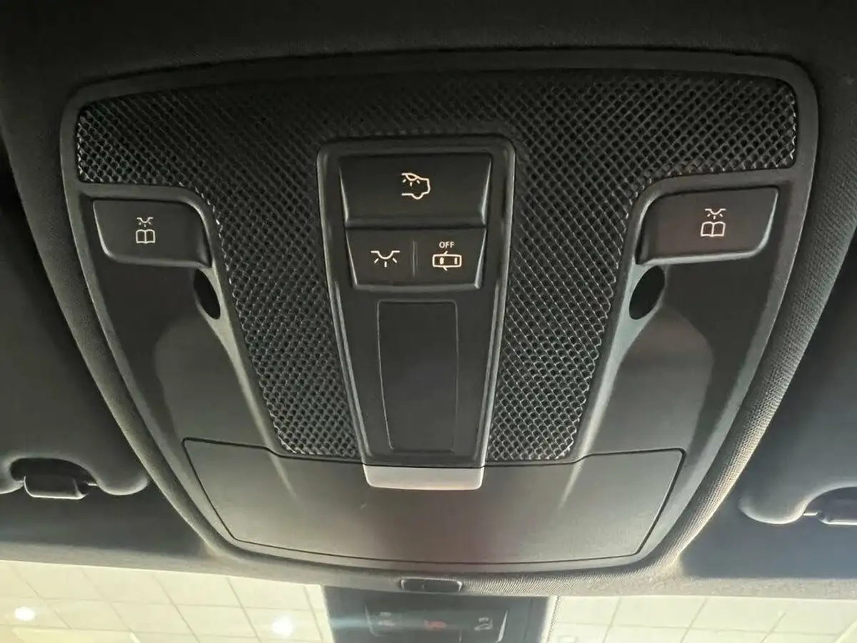 2016-mercedes-benz-gla-class-20-gla-250-amg-line-ss-7g-dct-big-16