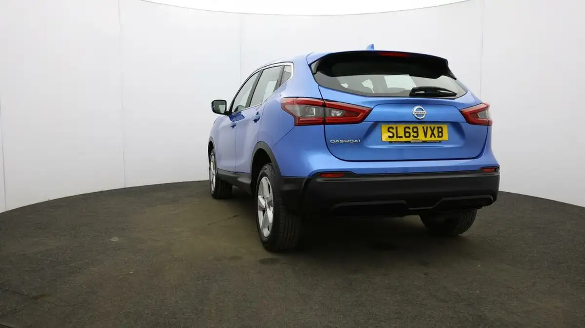 2019-nissan-qashqai-15dci-acenta-premium-17in-alloys-dct-big-23