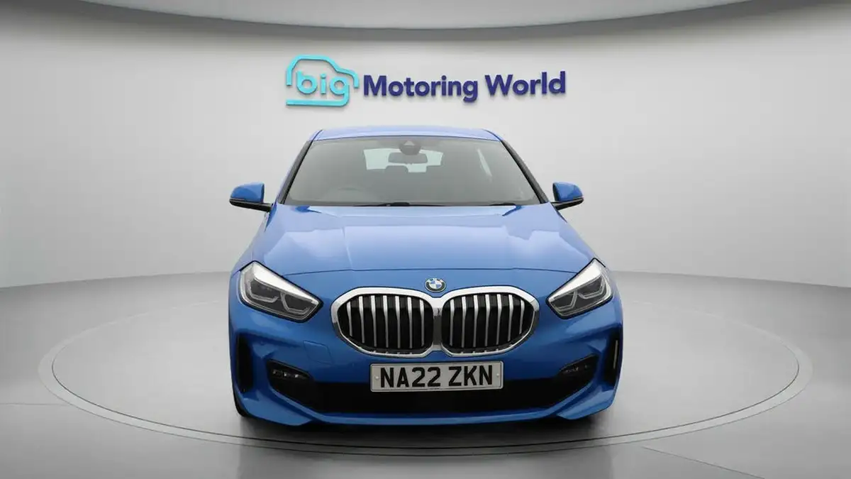 2022-bmw-1-series-15-118i-m-sport-lcp-dct-big-2