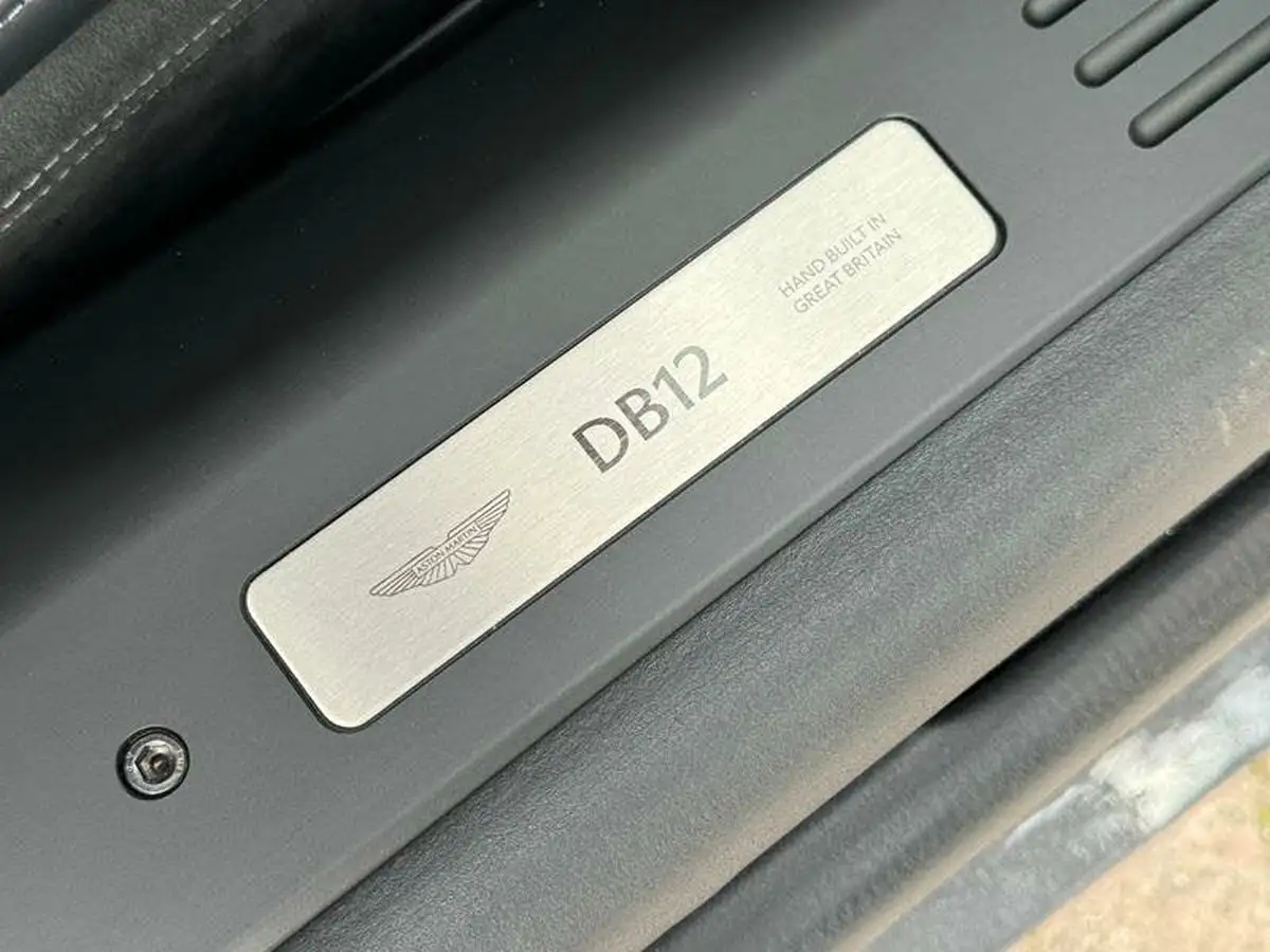 2024-aston-martin-db12-40-v8-auto-euro-6-ss-2dr-big-16