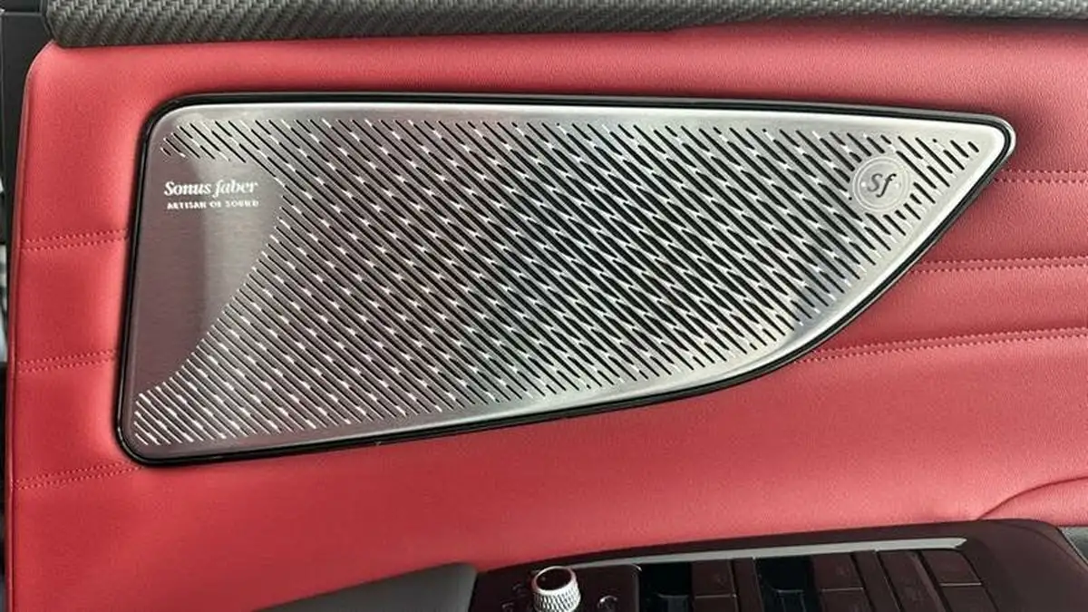 2023-maserati-grecale-20-modena-big-32