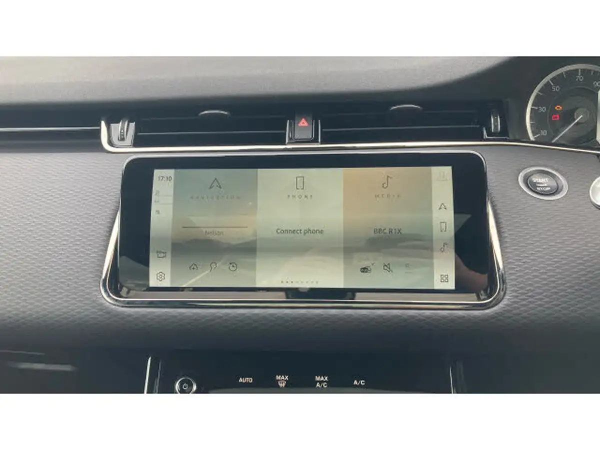 2022-land-rover-range-rover-evoque-15-p300e-evoque-edition-big-11