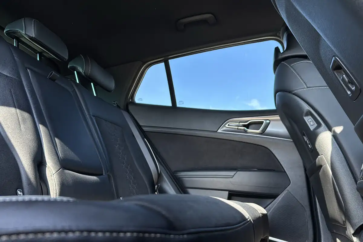 2024-kia-sportage-16-t-gdi-gt-line-157bhp-48v-big-10
