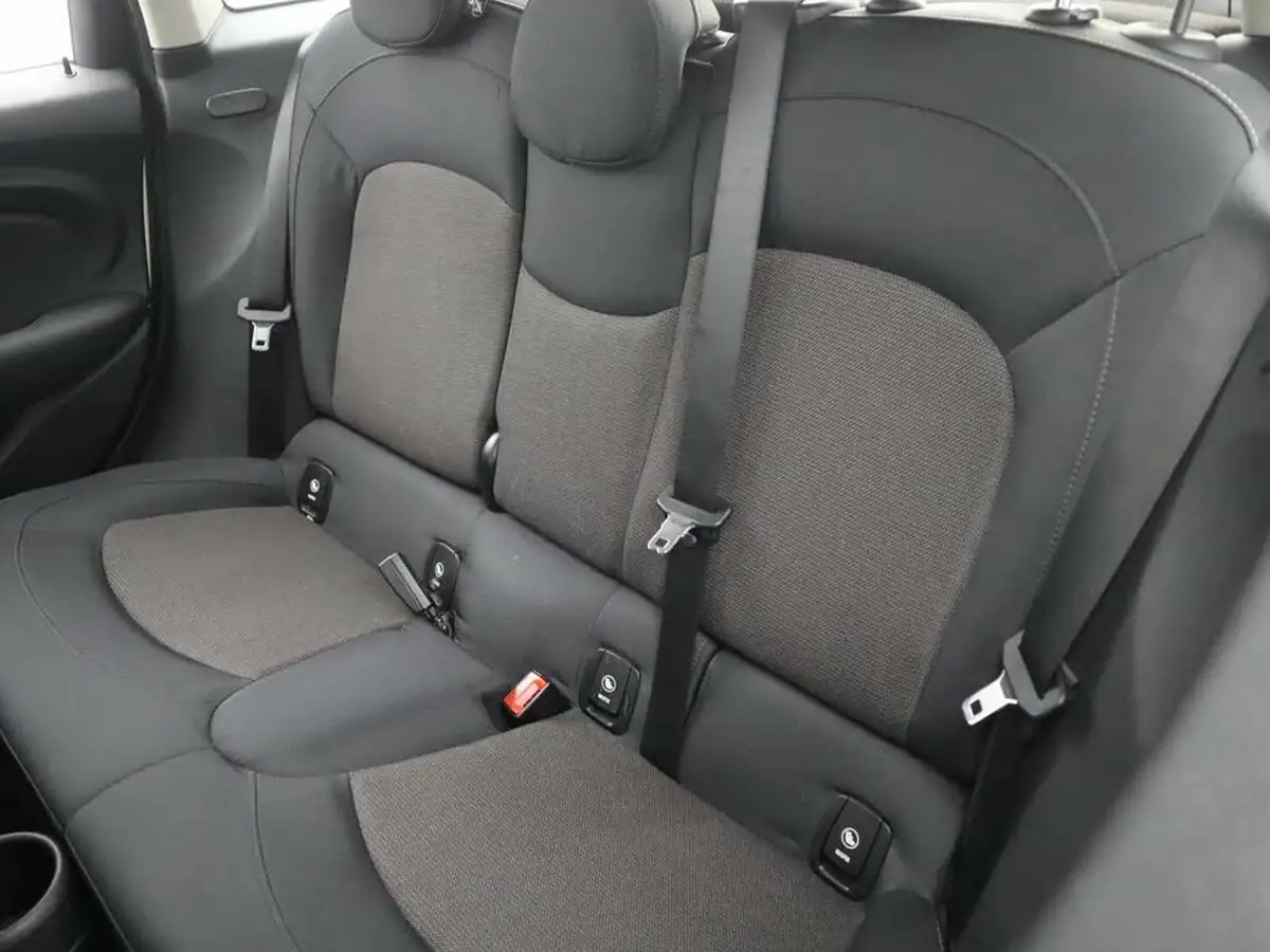 2019-mini-cooper-15-cooper-classic-hatchback-5d-auto-big-9