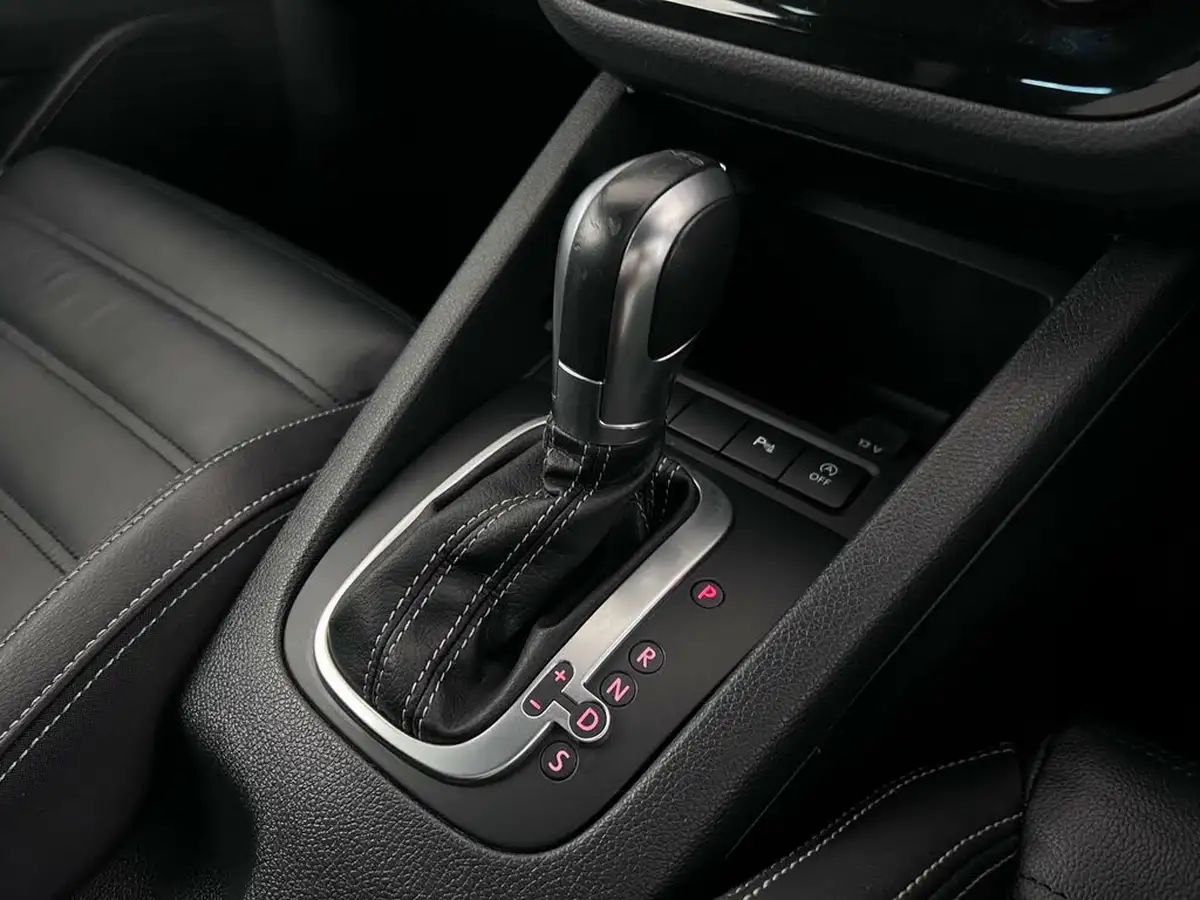 2017-volkswagen-scirocco-20tdi-r-line-184ps-ss-dsg-big-27