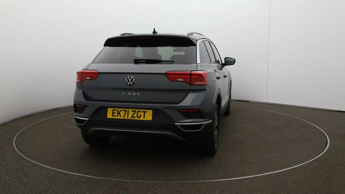 2021-volkswagen-t-roc-10-tsi-active-hatchback-5d-big-48