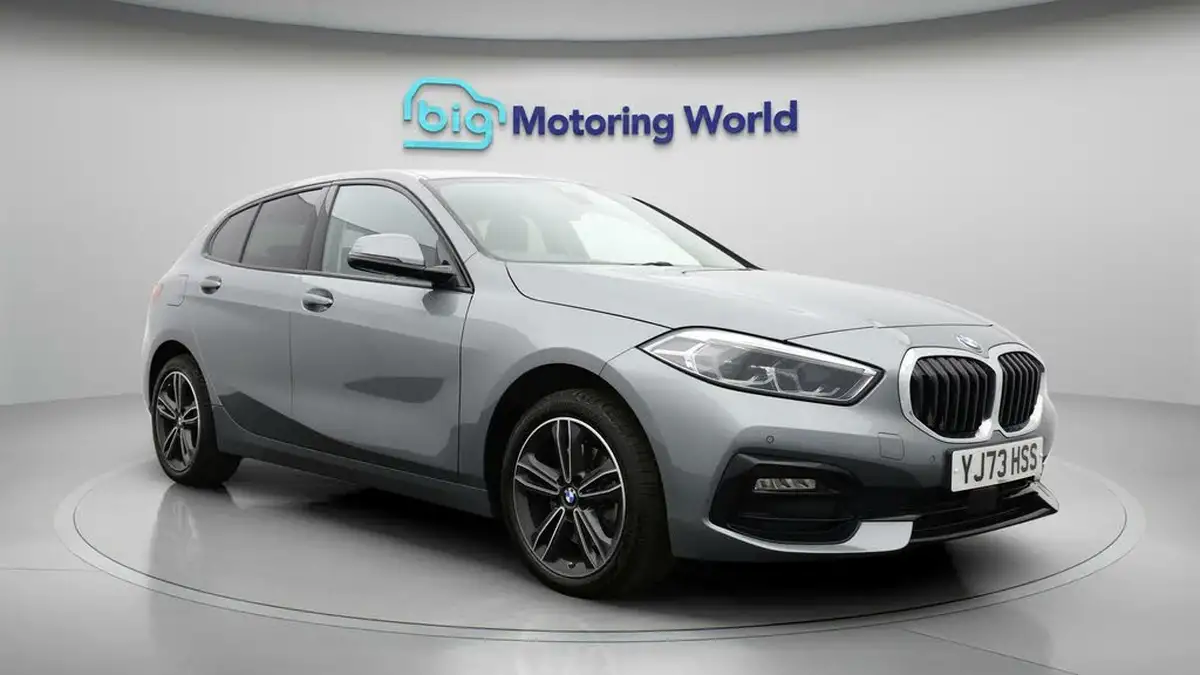 2024-bmw-1-series-15-118i-sport-dct-big-0