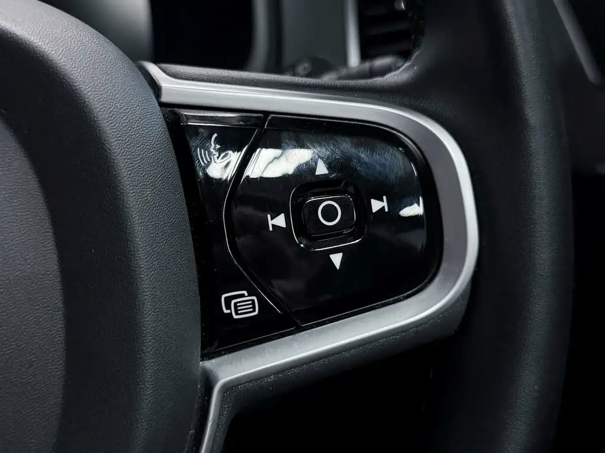 2022-volvo-xc90-20-t8-r-design-455bhp-big-33