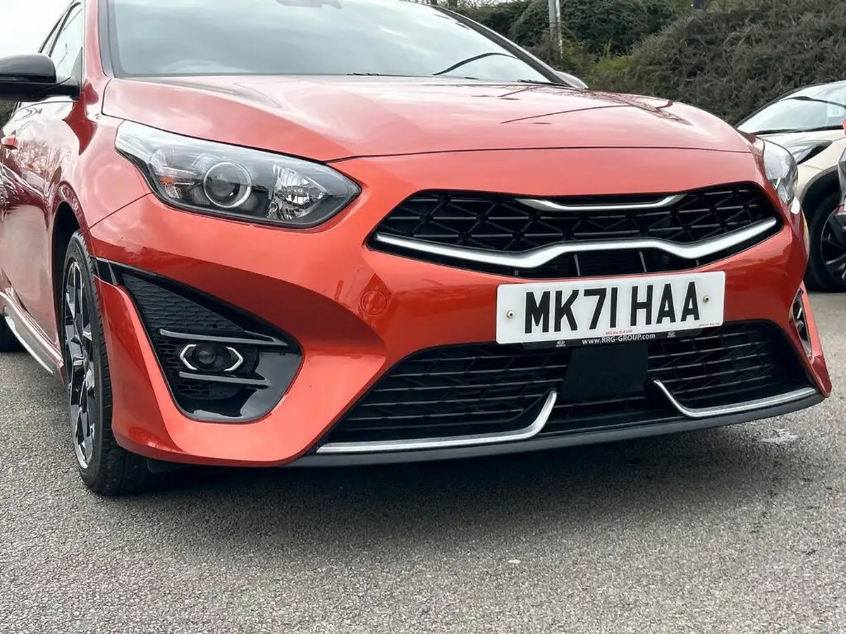 2021-kia-ceed-15-t-gdi-gt-line-big-15