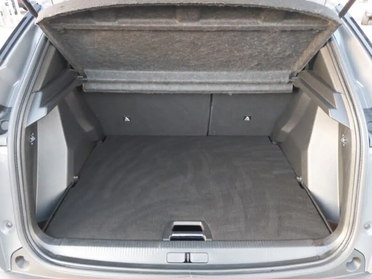 2024-peugeot-2008-suv-12-puretech-allure-130ps-eat8-big-7