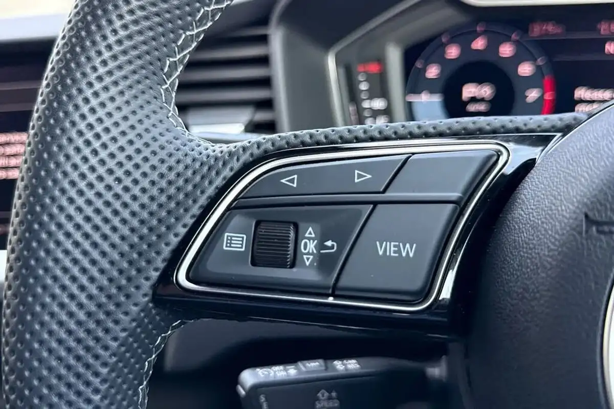 2024-audi-a1-10-30-tfsi-black-edition-116ps-s-tronic-big-25