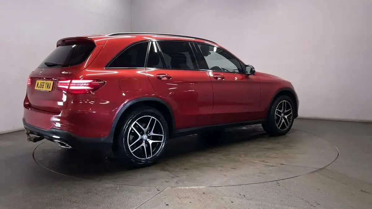 2016-mercedes-benz-glc-class-21d-glc250d-amg-line-ss-station-wagon-big-7