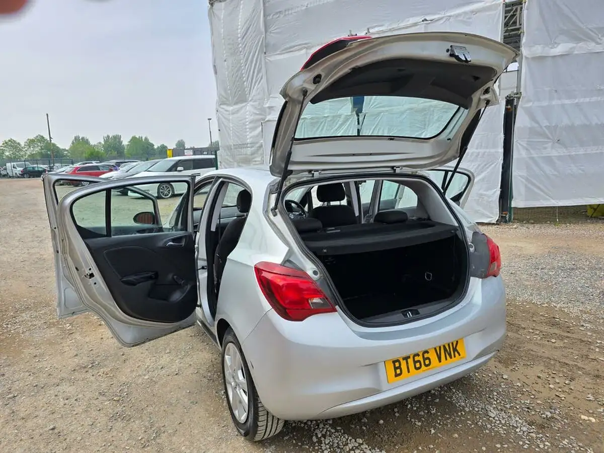 2016-vauxhall-corsa-14i-design-90ps-ac-5d-auto-big-12